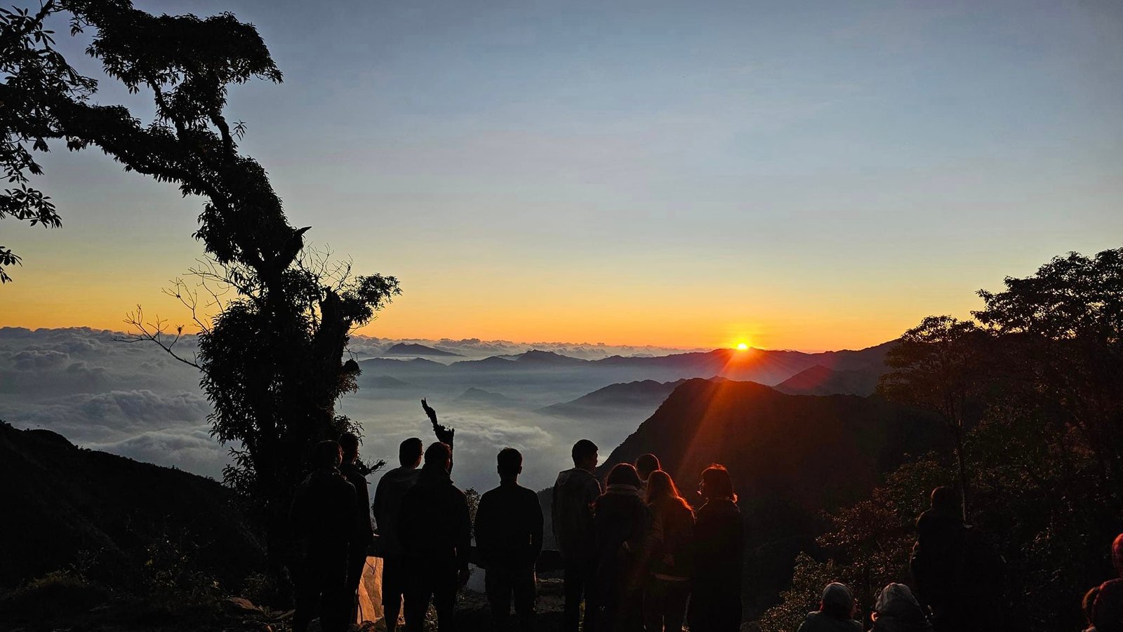 Trekking Tour Bac Ha Vietnam 6 Days